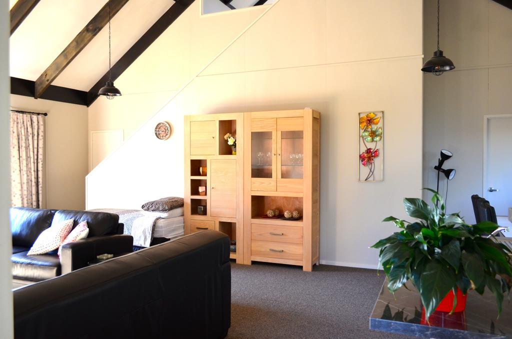 A Touch Of Tuscany At Hillsborough New Plymouth Exteriör bild